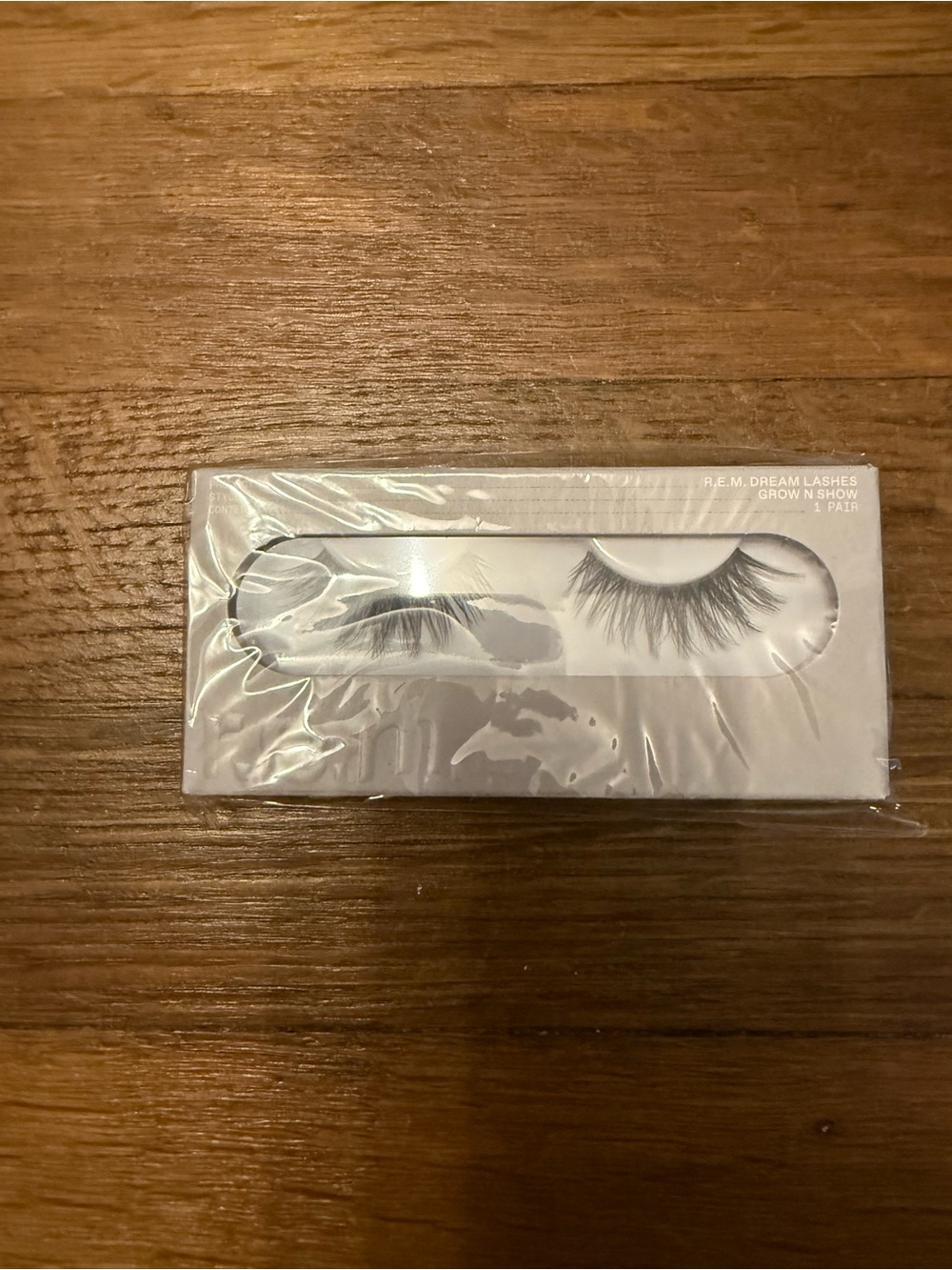 Dream Lashes Grow N Show False Eyelashes — White